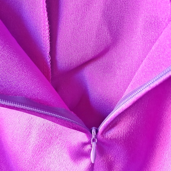 Woman's SXY Collection shiny purple beautiful well made SKIRT zip up front - Picture 2 of 5